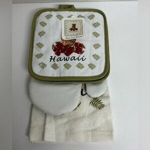 Elegant White and Green Kitchen Linens with Floral Accents